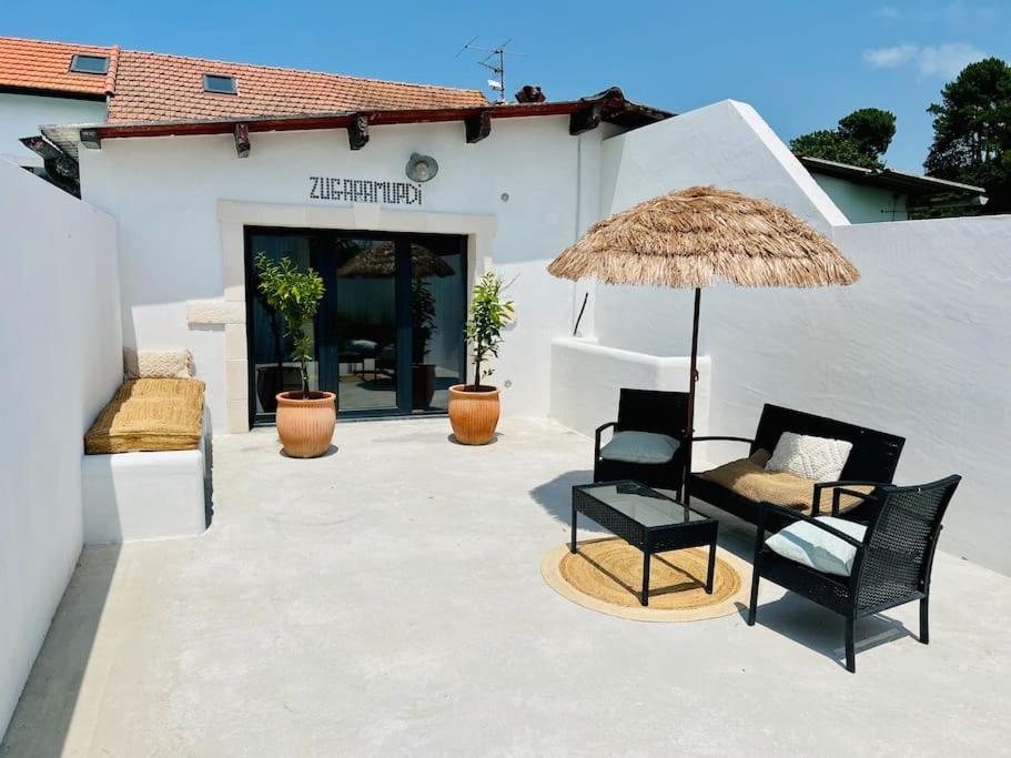 Green Garage Bayonne Ngoại thất bức ảnh